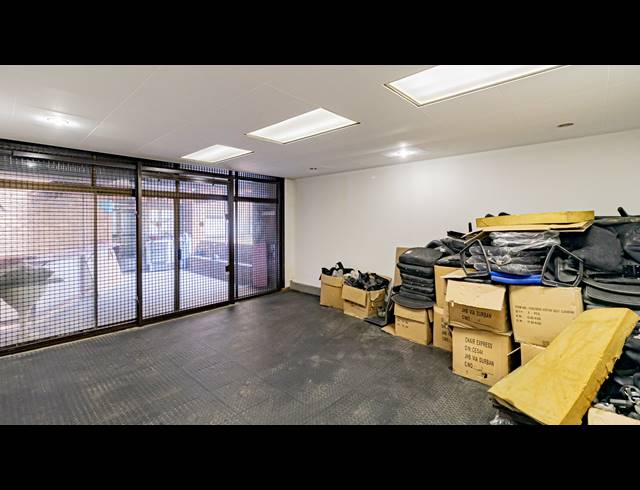 338M² OFFICE FOR SALE IN FERNDALE